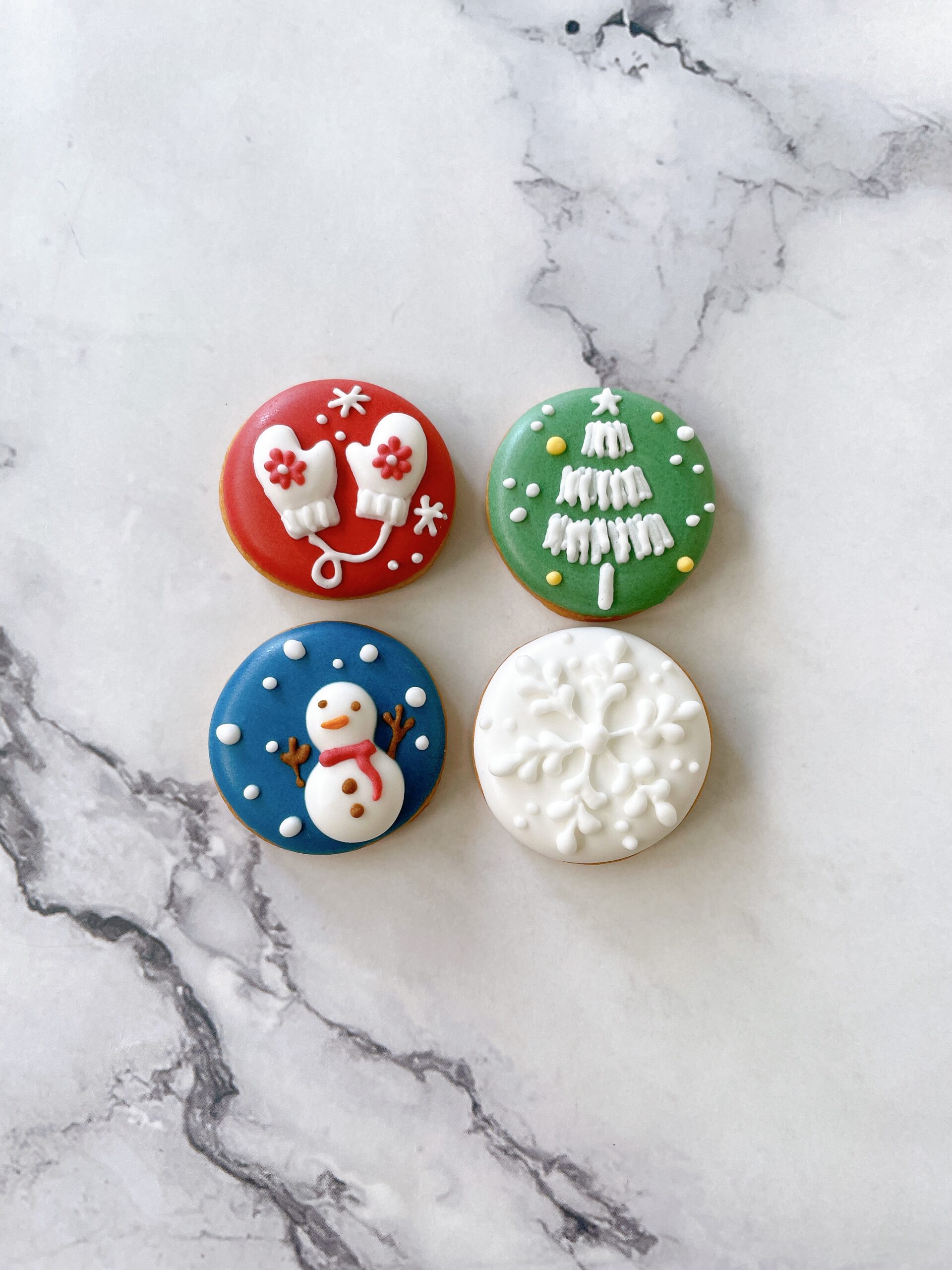 2025　クリスマス丸型