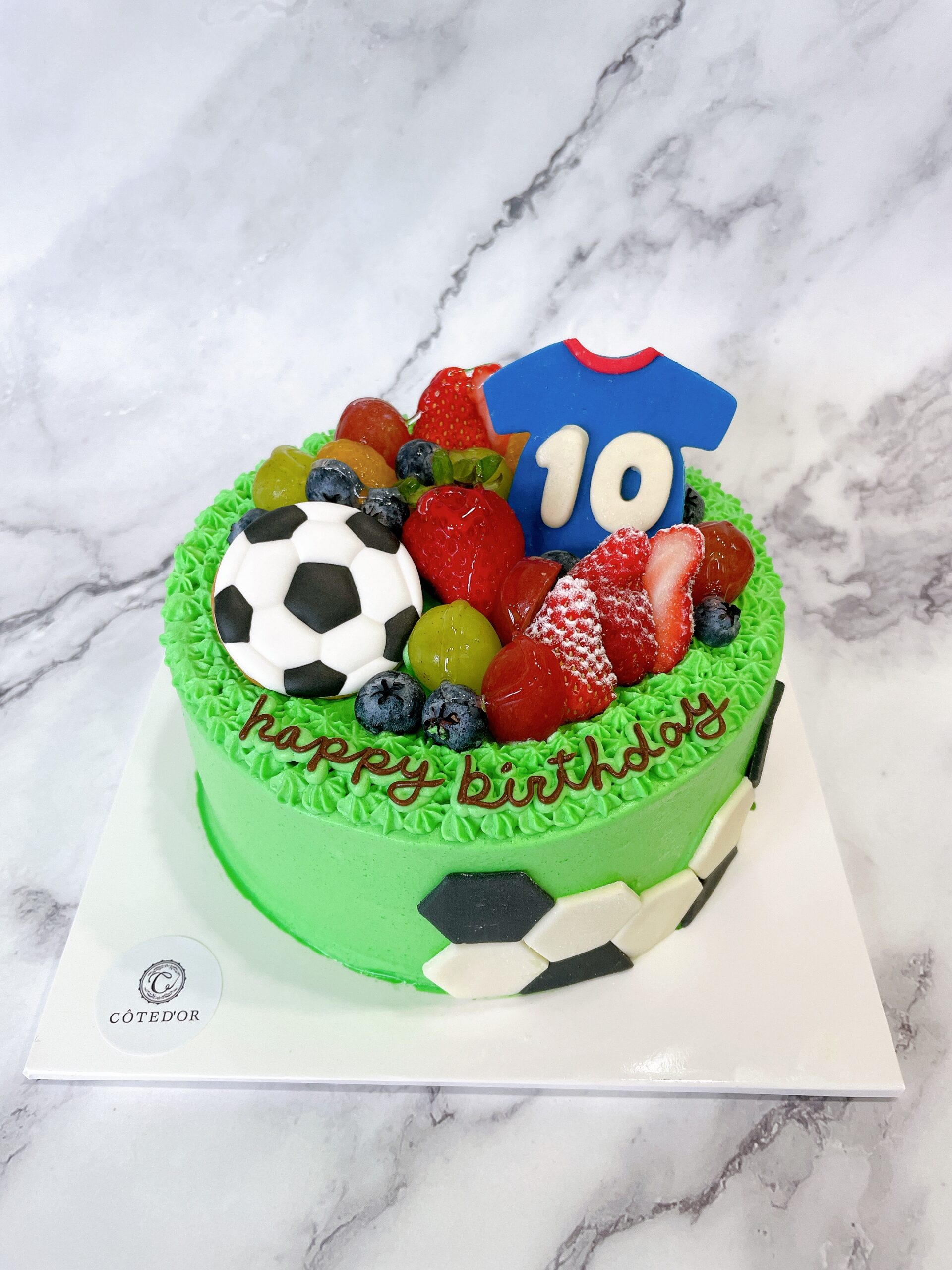 ★未来のエース！サッカーケーキ(生クリーム5号）